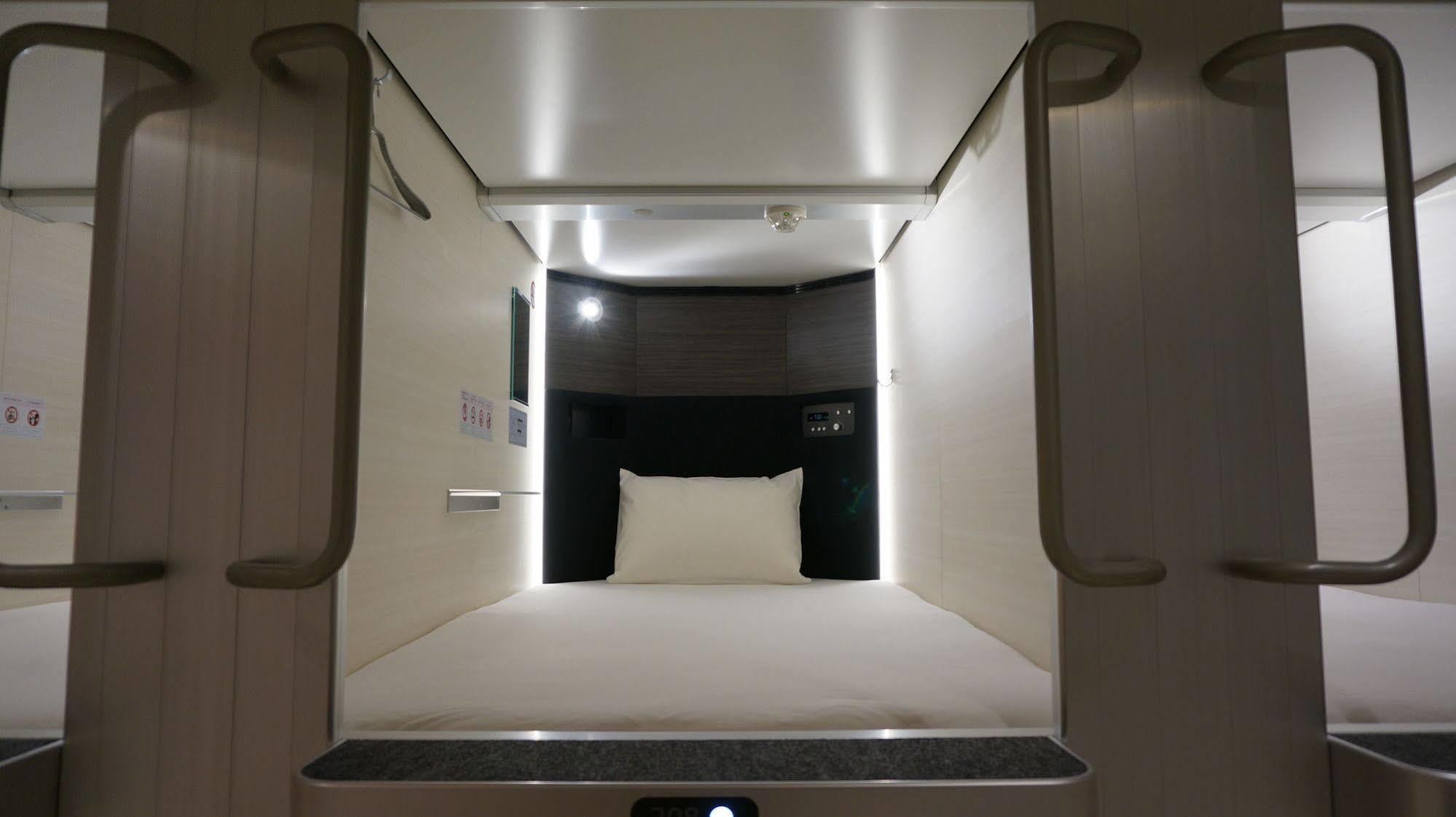 Akihabara Bay Hotel Tokyo prefektur Exteriör bild